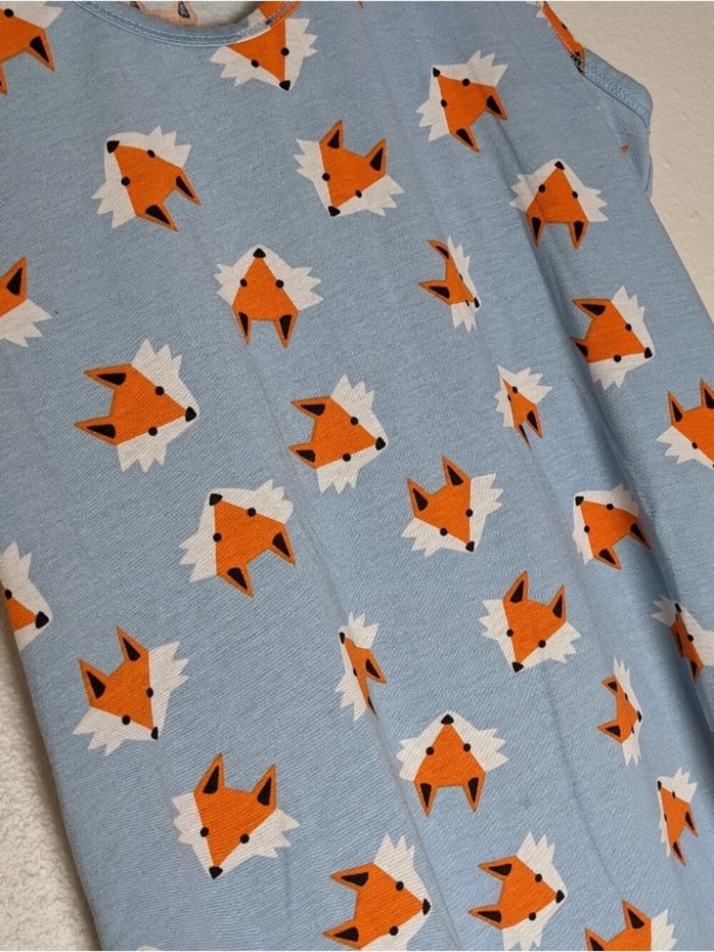 Fox Print Tank Top Large - Picture 2 of 2